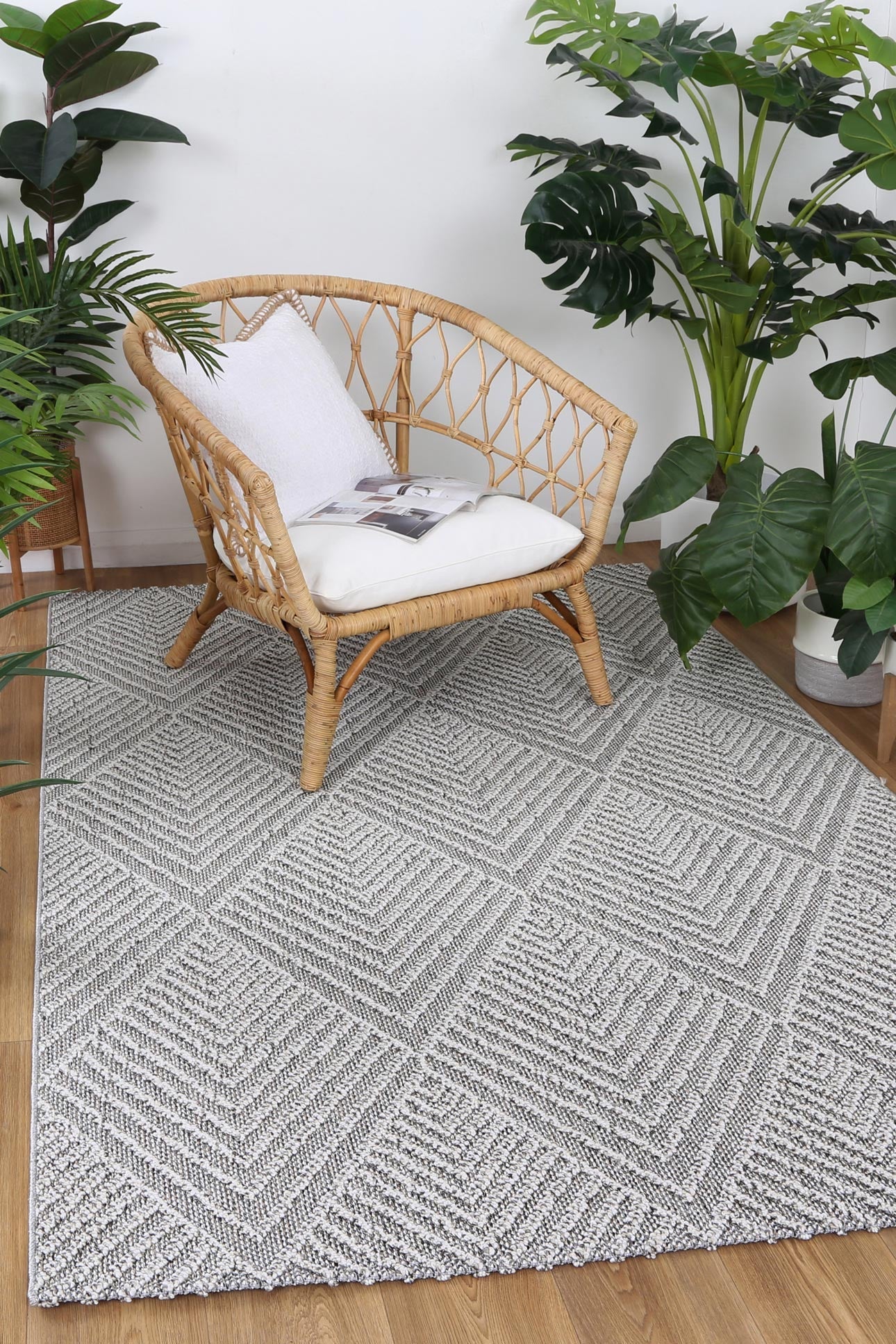 Vanuatu | Kini Geometric Flatweave Rug - Grey