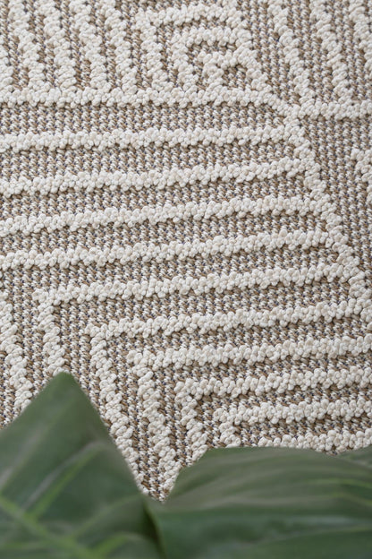 Vanuatu | Onika Geometric Flatweave Rug - Beige