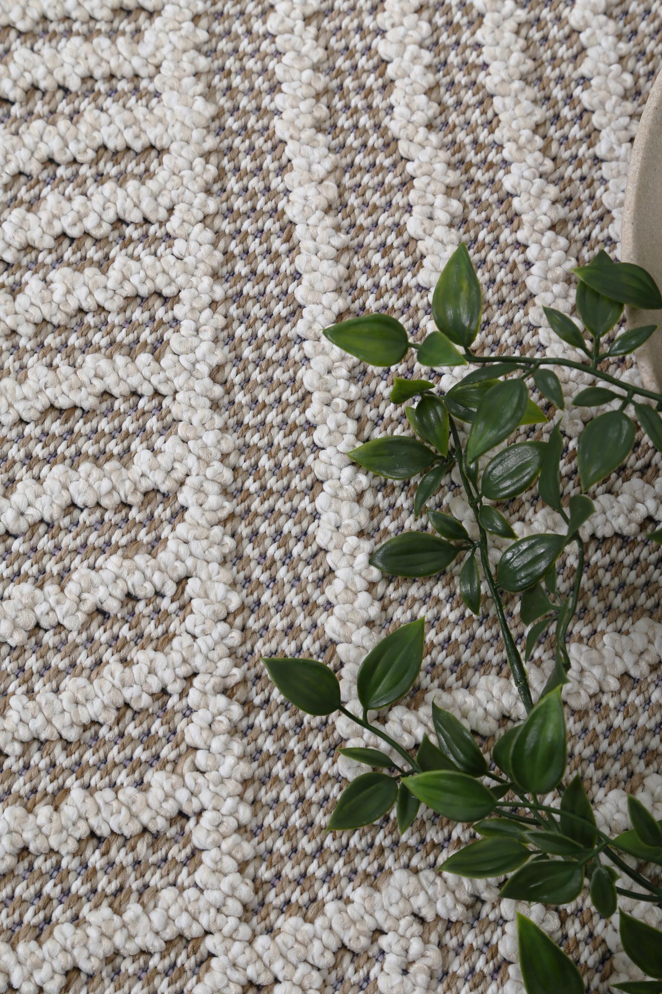 Vanuatu | Onika Geometric Flatweave Rug - Beige