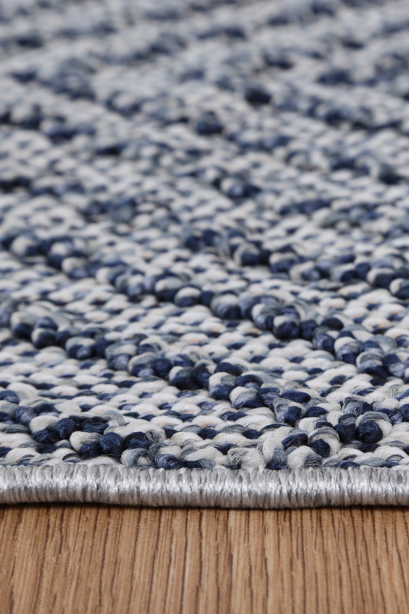 Vanuatu Naka | Geometric Flatweave Rug - Charcoal