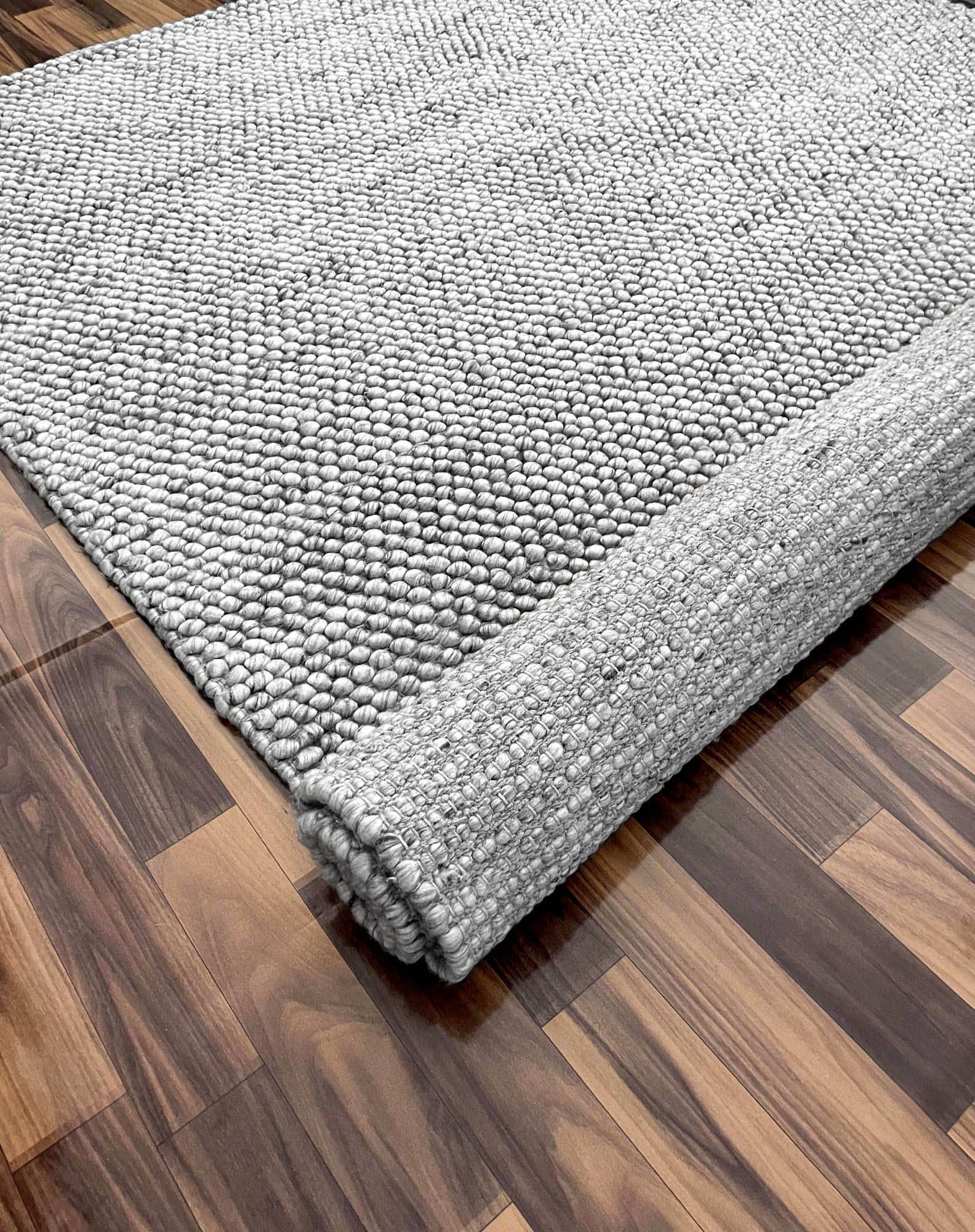 Agnes | Pebble Wool Rug Spotted Grey - Mirra Interiors