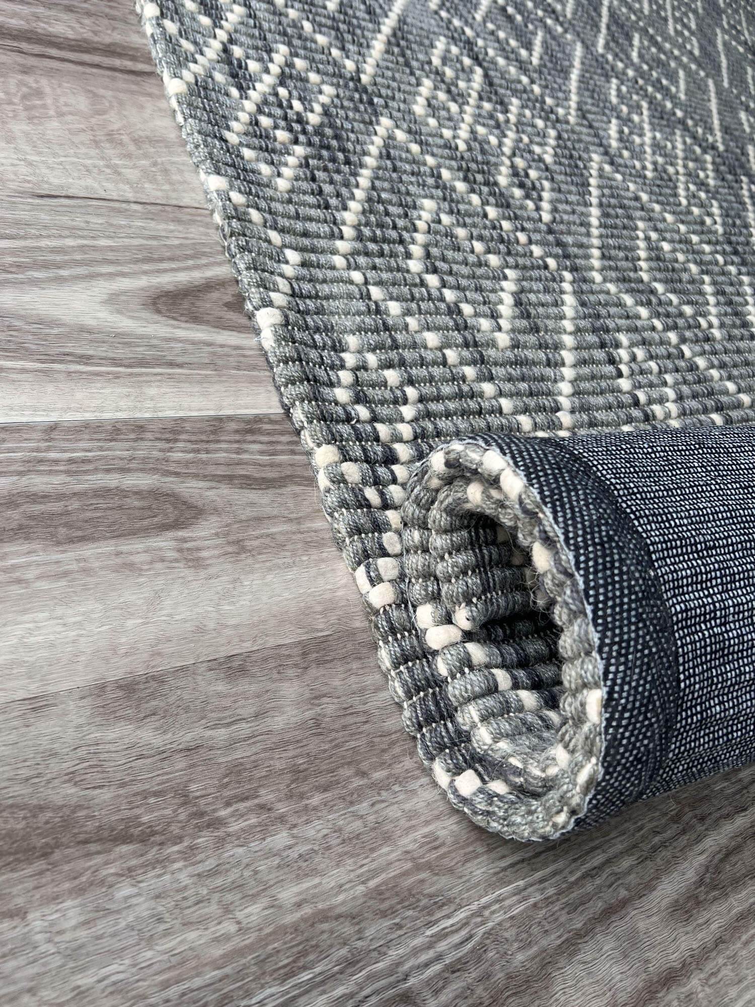Amina | Marrakesh Wool Rug Dark Grey - Mirra Interiors