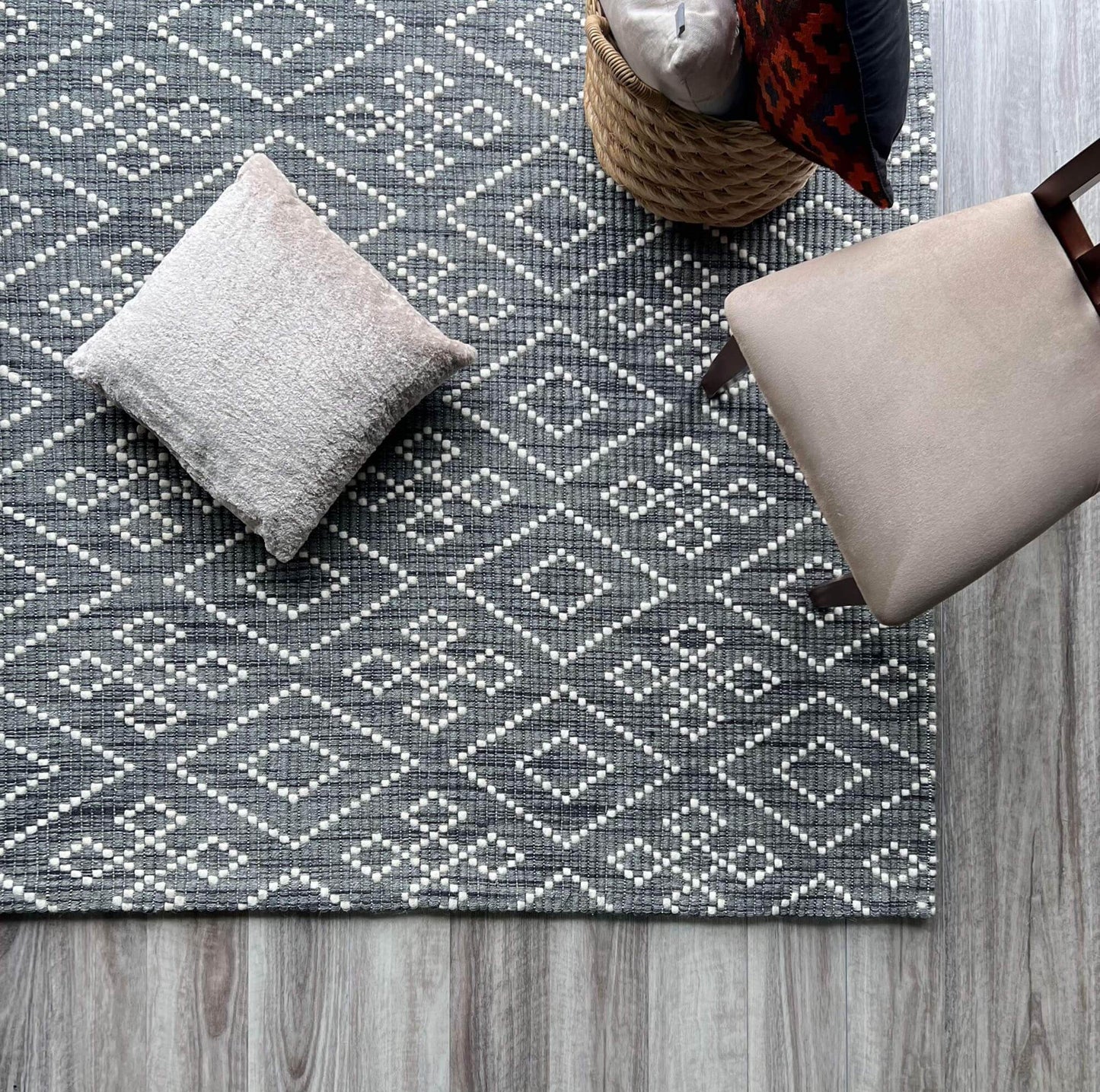 Amina | Marrakesh Wool Rug Dark Grey - Mirra Interiors