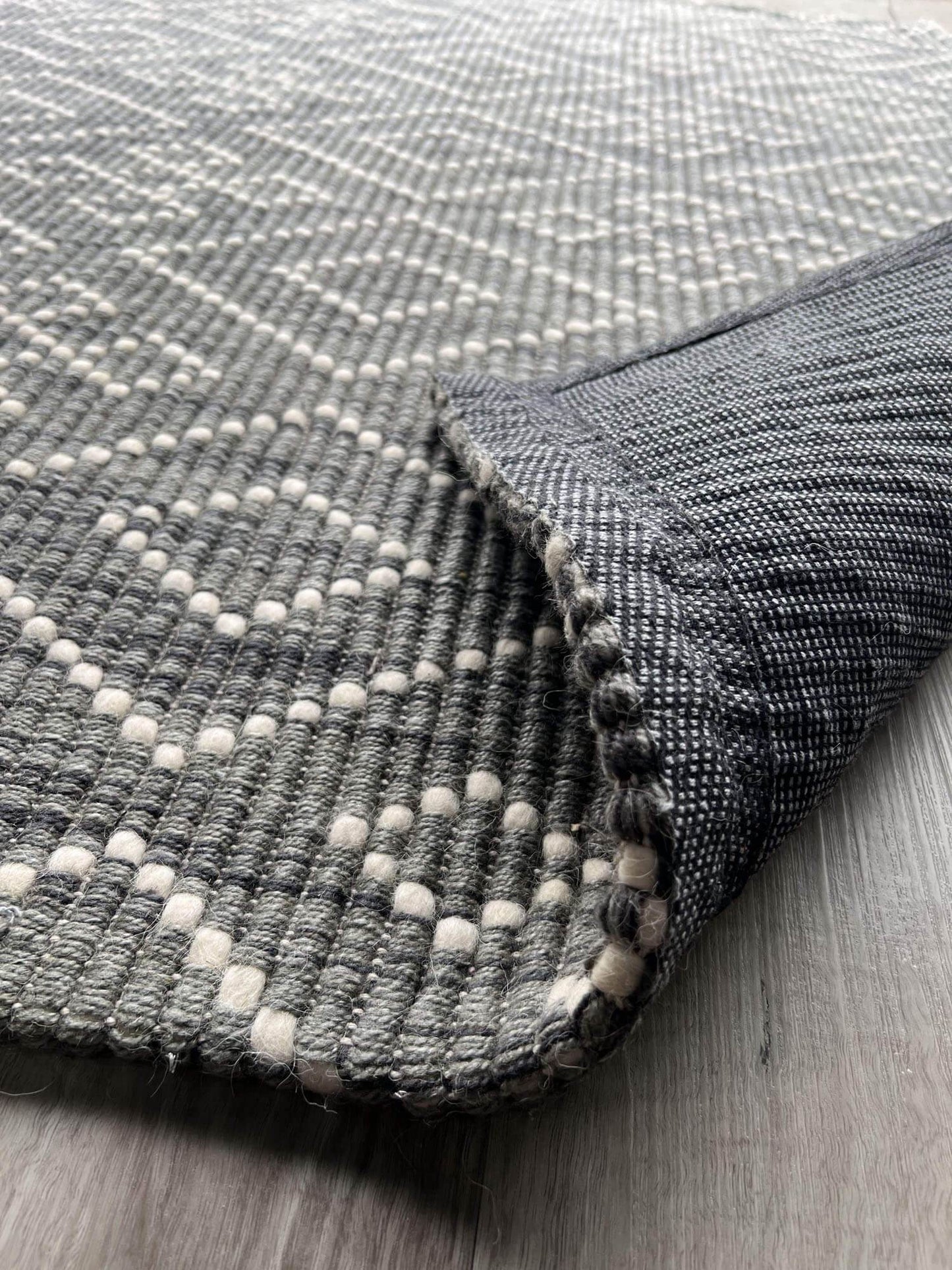Amina | Marrakesh Wool Rug Dark Grey - Mirra Interiors