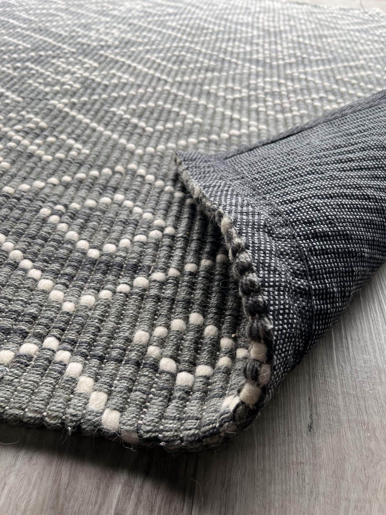 Amina | Marrakesh Wool Rug Dark Grey - Mirra Interiors