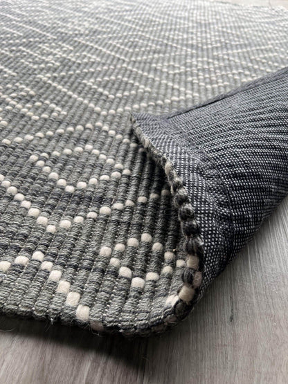 Amina | Marrakesh Wool Rug Dark Grey - Mirra Interiors
