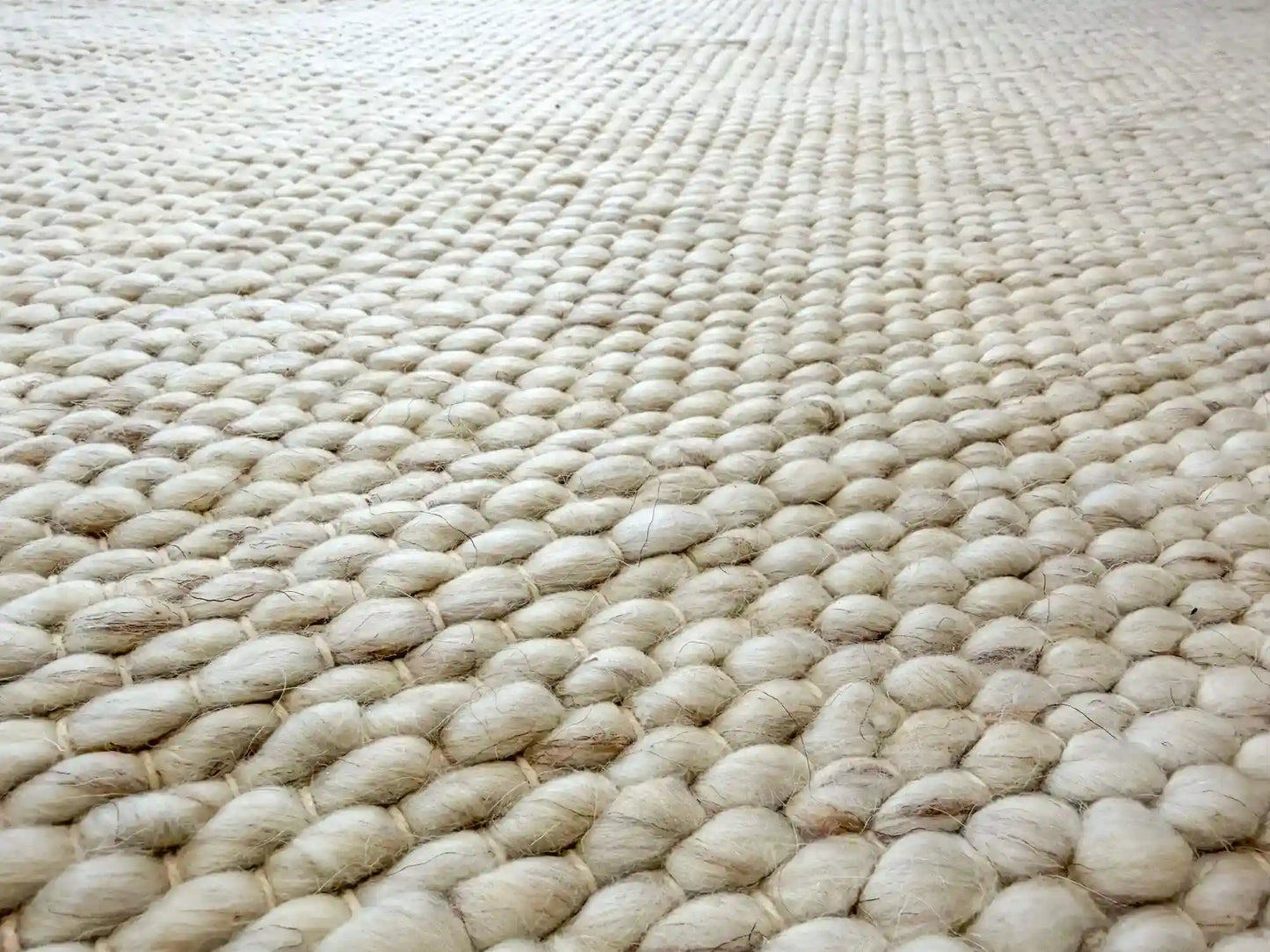 Ellis | Minimal Wool Weave Rug - Beige