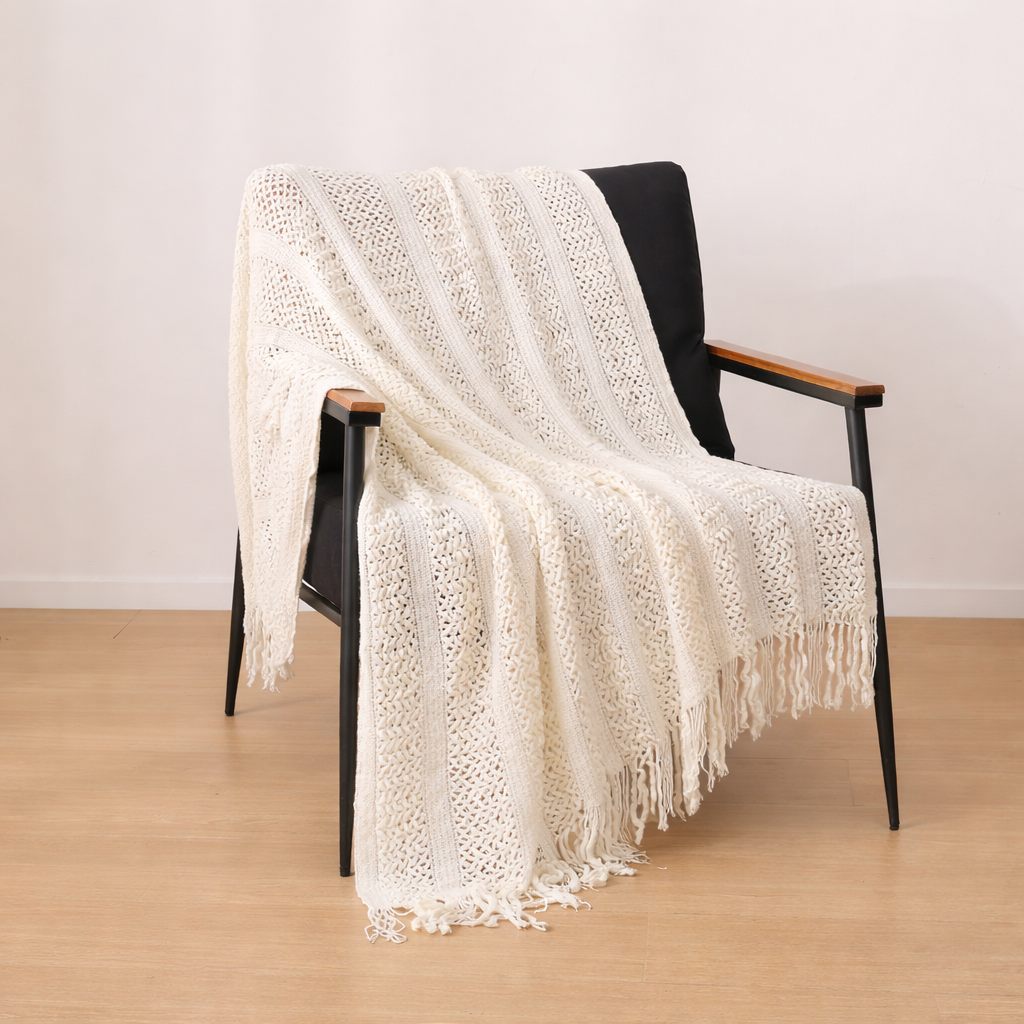 Savoy | Hollow Knit Wool Blend Throw Rug with Tassels - Cream